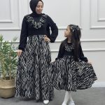 Fırfır Detaylı Zebra Anne Kız Kombin Elbise